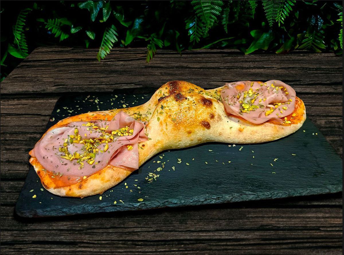 Burrata avvolta nell'impasto